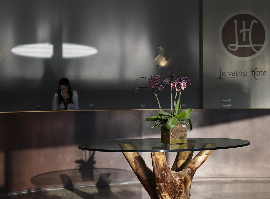 Leivatho Hotel 스보로나타 외부 사진