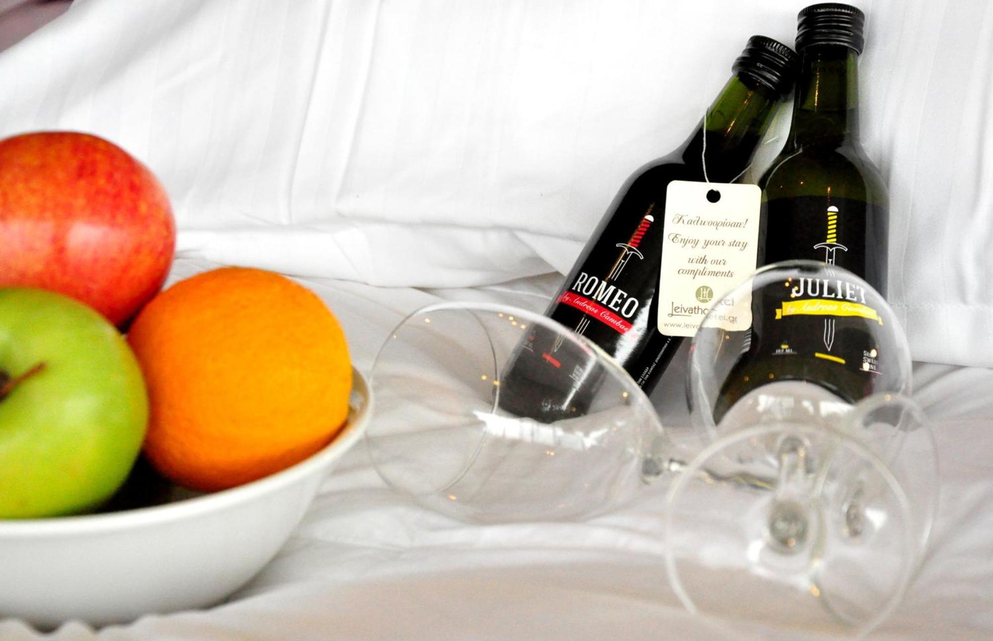 Leivatho Hotel 스보로나타 외부 사진