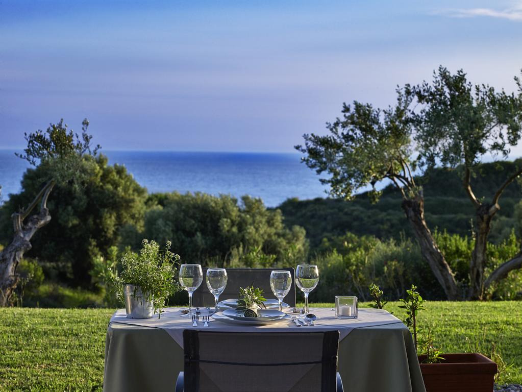 Leivatho Hotel 스보로나타 외부 사진
