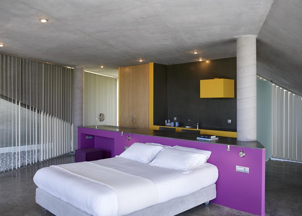 Leivatho Hotel 스보로나타 외부 사진